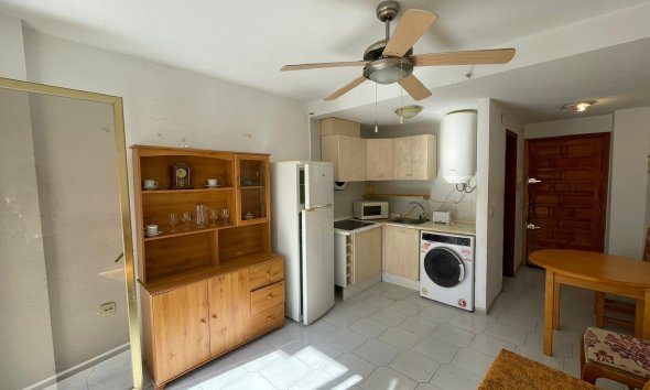 Resale - Apartment - Torrevieja - Centro