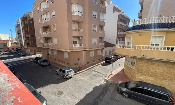 Resale - Apartment - Torrevieja - Centro
