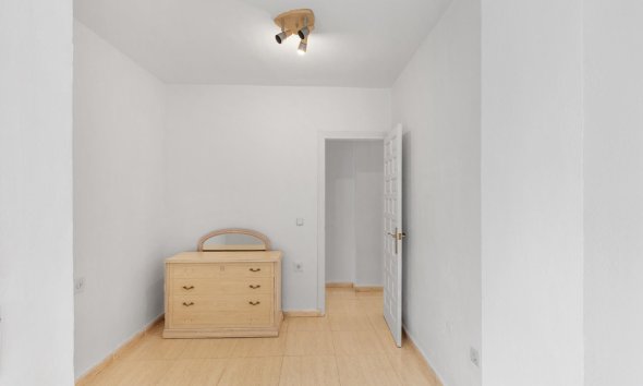 Reventa - Apartamento - Torrevieja - Puerto Deportivo