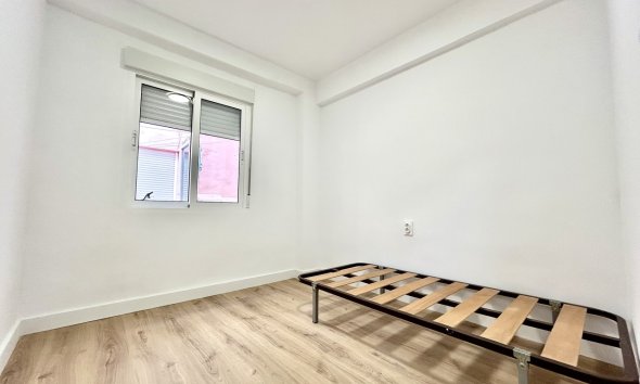 Reventa - Apartamento / Dúplex - Torrevieja