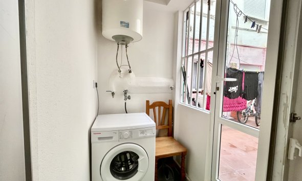 Reventa - Apartamento / Dúplex - Torrevieja