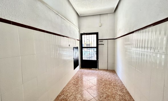 Reventa - Apartamento / Dúplex - Torrevieja