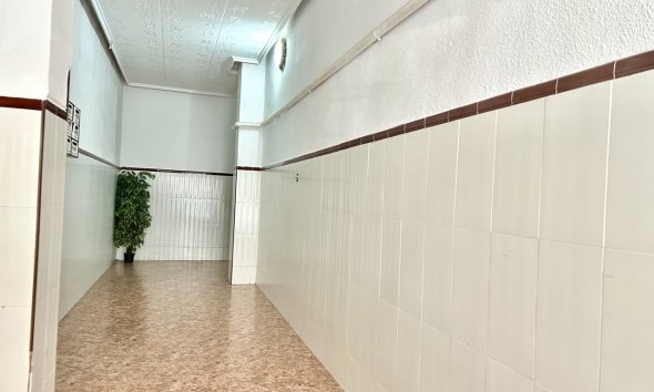 Reventa - Apartamento / Dúplex - Torrevieja