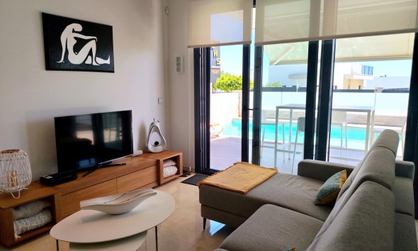 Reventa - Villa - San Miguel de Salinas