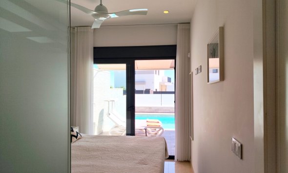 Reventa - Villa - San Miguel de Salinas