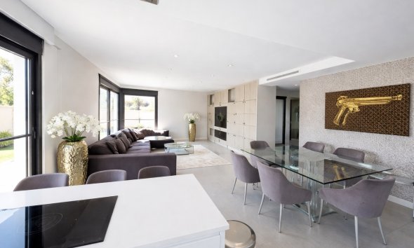 Reventa - Villa - Torrevieja - Los Balcones