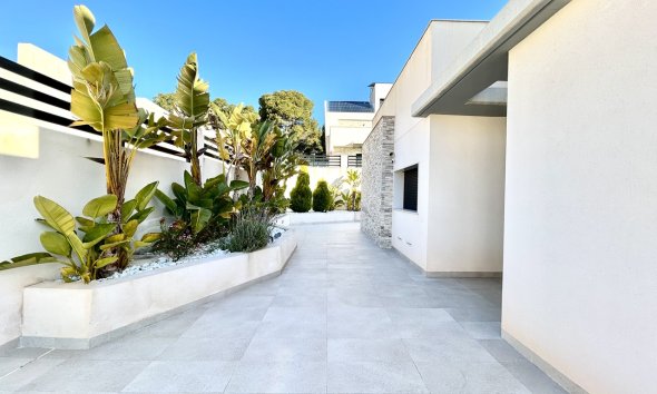 Reventa - Villa - Torrevieja - Los Balcones