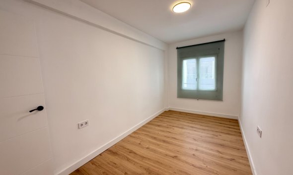 Rynek Wtórny - Apartament - Torrevieja - Centro