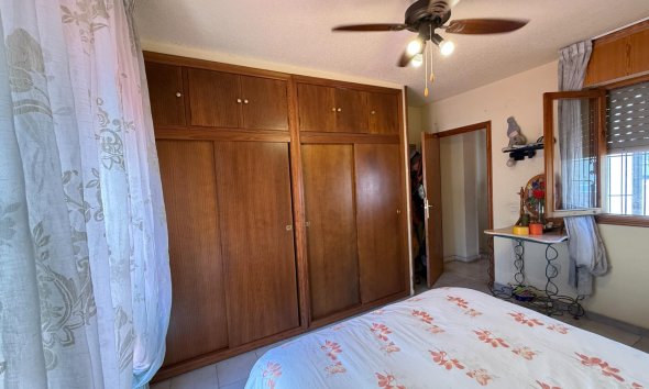 Resale - Apartment - Torrevieja - Acequion