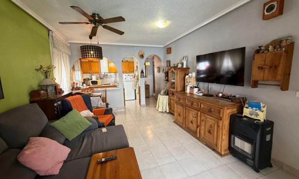 Resale - Apartment - Torrevieja - Acequion