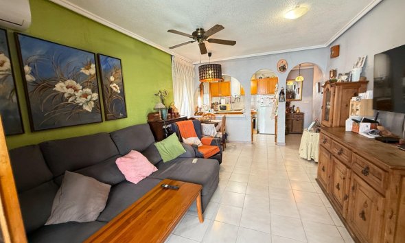 Resale - Apartment - Torrevieja - Acequion