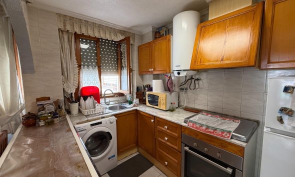 Resale - Apartment - Torrevieja - Acequion