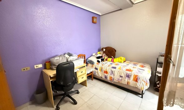 Resale - Apartment - Torrevieja - Acequion