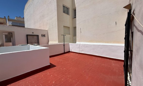 Resale - Apartment - Torrevieja - Acequion