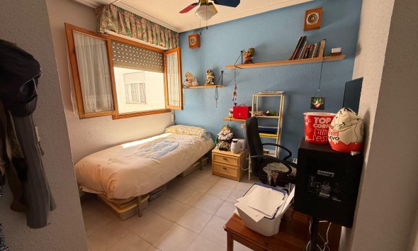 Resale - Apartment - Torrevieja - Acequion
