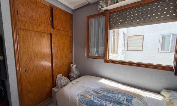 Resale - Apartment - Torrevieja - Acequion