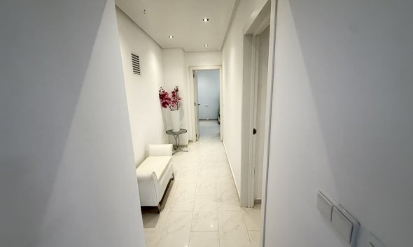 Resale - Villa - Torremendo