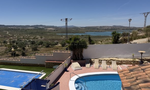 Resale - Villa - Torremendo