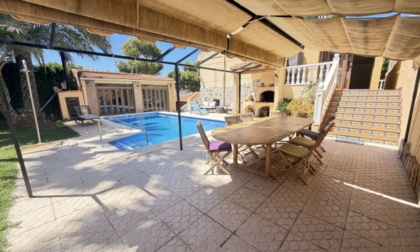 Reventa - Villa - Torrevieja - Los Balcones
