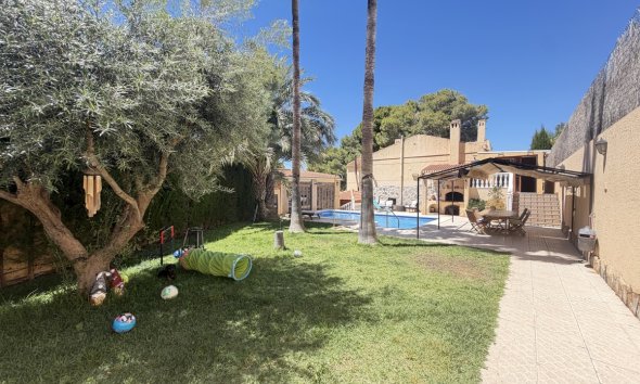 Reventa - Villa - Torrevieja - Los Balcones