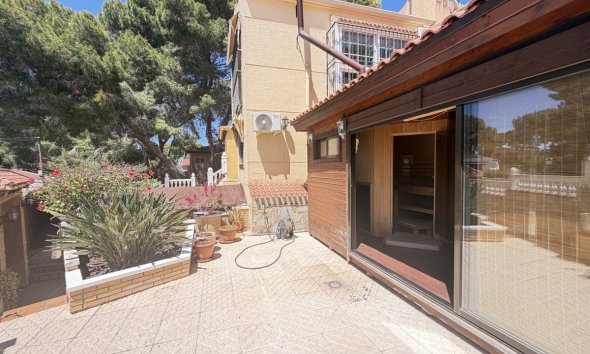 Reventa - Villa - Torrevieja - Los Balcones