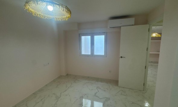Rynek Wtórny - Apartament - Torrevieja - Muelle Pesquero