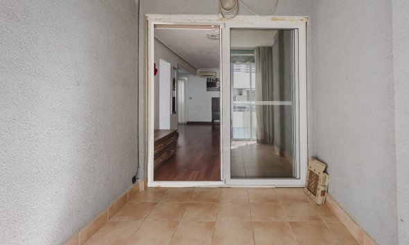 Reventa - Apartamento - Torrevieja - Playa del Acequión