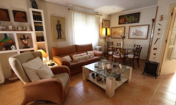 Resale - Villa - Torrevieja - Los Balcones