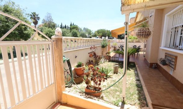 Resale - Villa - Torrevieja - Los Balcones