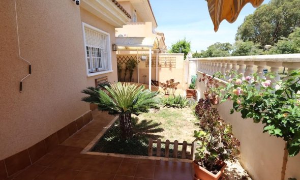 Resale - Villa - Torrevieja - Los Balcones