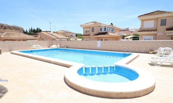 Resale - Villa - Torrevieja - Los Balcones