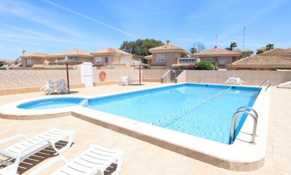 Resale - Villa - Torrevieja - Los Balcones