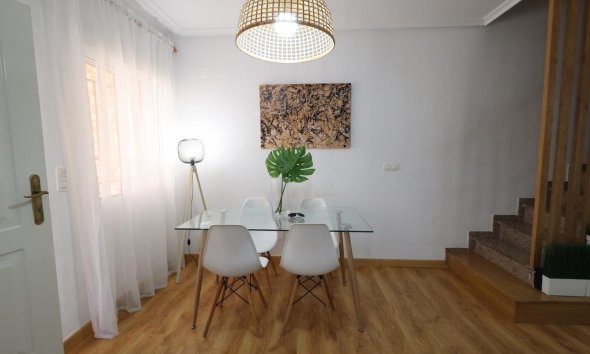 Resale - Duplex / Two-storey apartment - Orihuela Costa - La Zenia