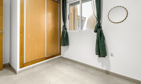 Reventa - Apartamento - Torrevieja - El Acequión - Los Náufragos