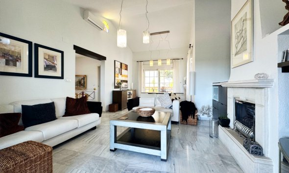 Resale - Villa - Orihuela Costa - Las Ramblas