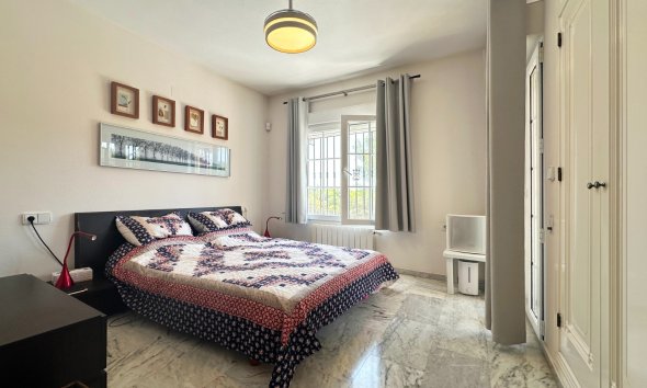 Resale - Villa - Orihuela Costa - Las Ramblas