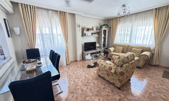 Resale - Terraced house / Townhouse - Orihuela Costa - La Zenia