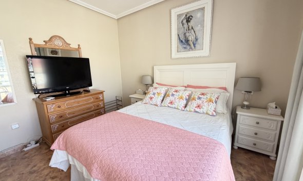 Resale - Terraced house / Townhouse - Orihuela Costa - La Zenia