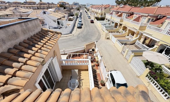 Resale - Terraced house / Townhouse - Orihuela Costa - La Zenia