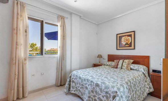 Resale - Apartment - Torrevieja - Estacion de autobuses