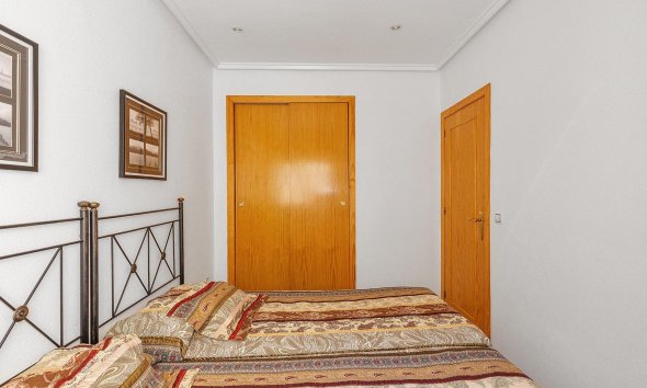 Resale - Apartment - Torrevieja - Estacion de autobuses
