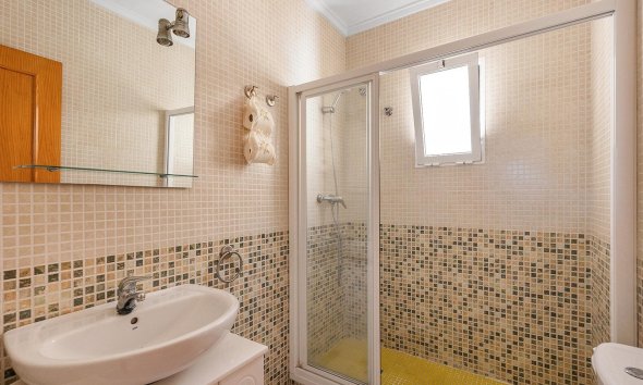 Resale - Apartment - Torrevieja - Estacion de autobuses