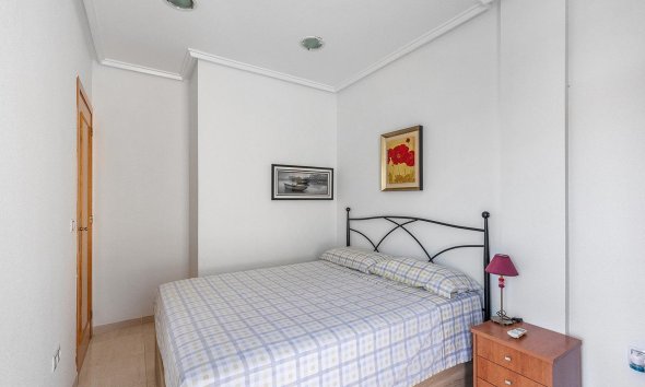 Resale - Apartment - Torrevieja - Estacion de autobuses