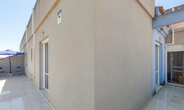 Resale - Apartment - Torrevieja - Estacion de autobuses