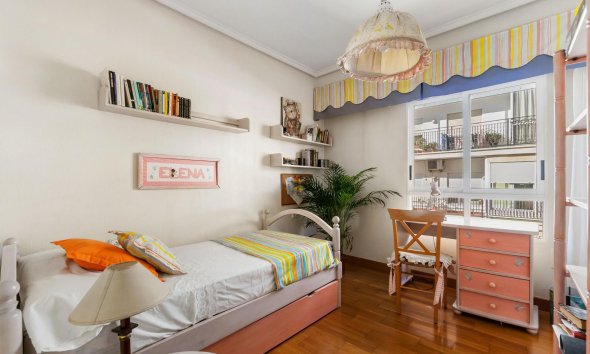 Resale - Apartment - Torrevieja - Centro