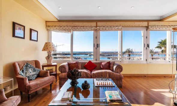 Resale - Apartment - Torrevieja - Centro