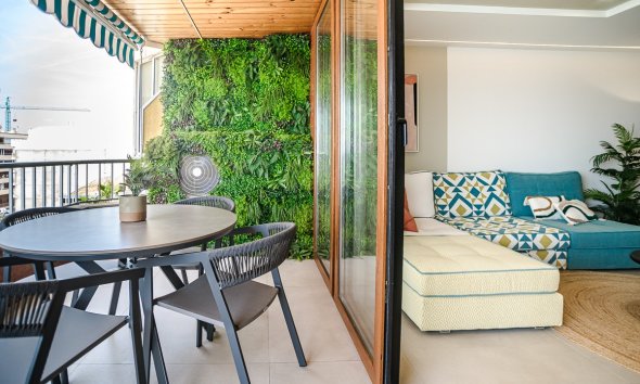 Resale - Apartment - Torrevieja - Acequion