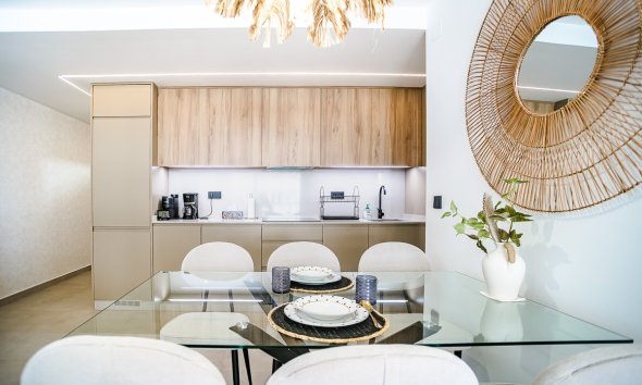 Resale - Apartment - Torrevieja - Acequion