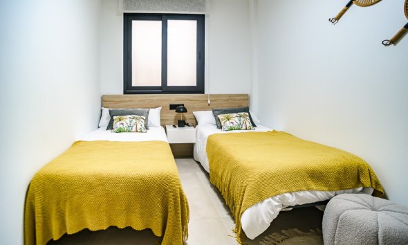 Resale - Apartment - Torrevieja - Acequion