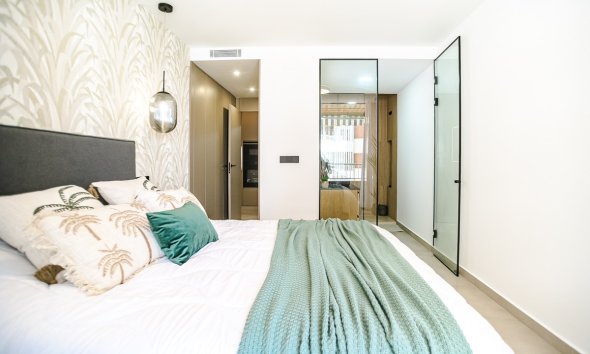 Resale - Apartment - Torrevieja - Acequion